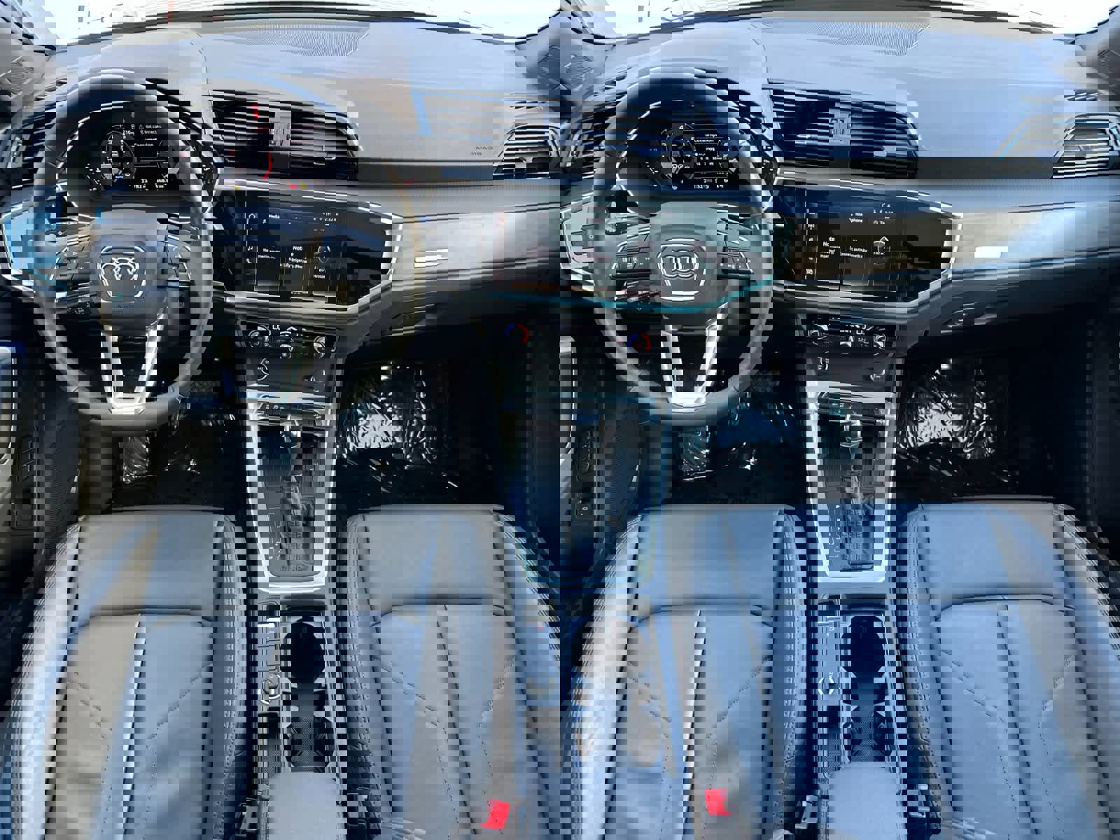 Used 2025 Audi Q3 2.0T Premium image 3