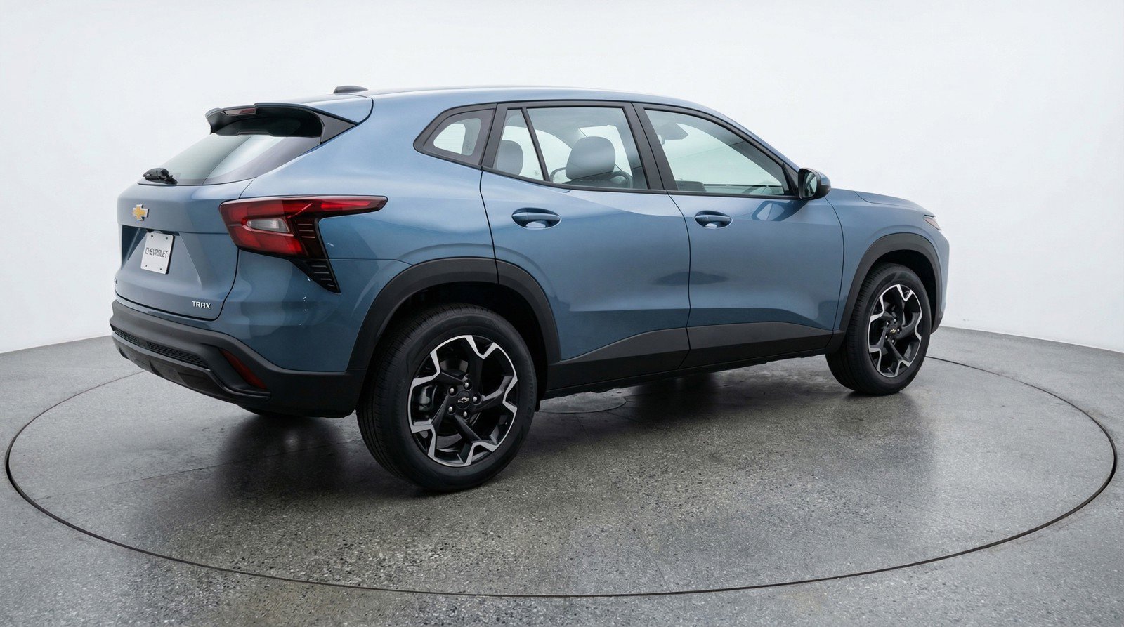 Used 2025 Chevrolet Trax LT w/ LT Convenience Package FWD image 9
