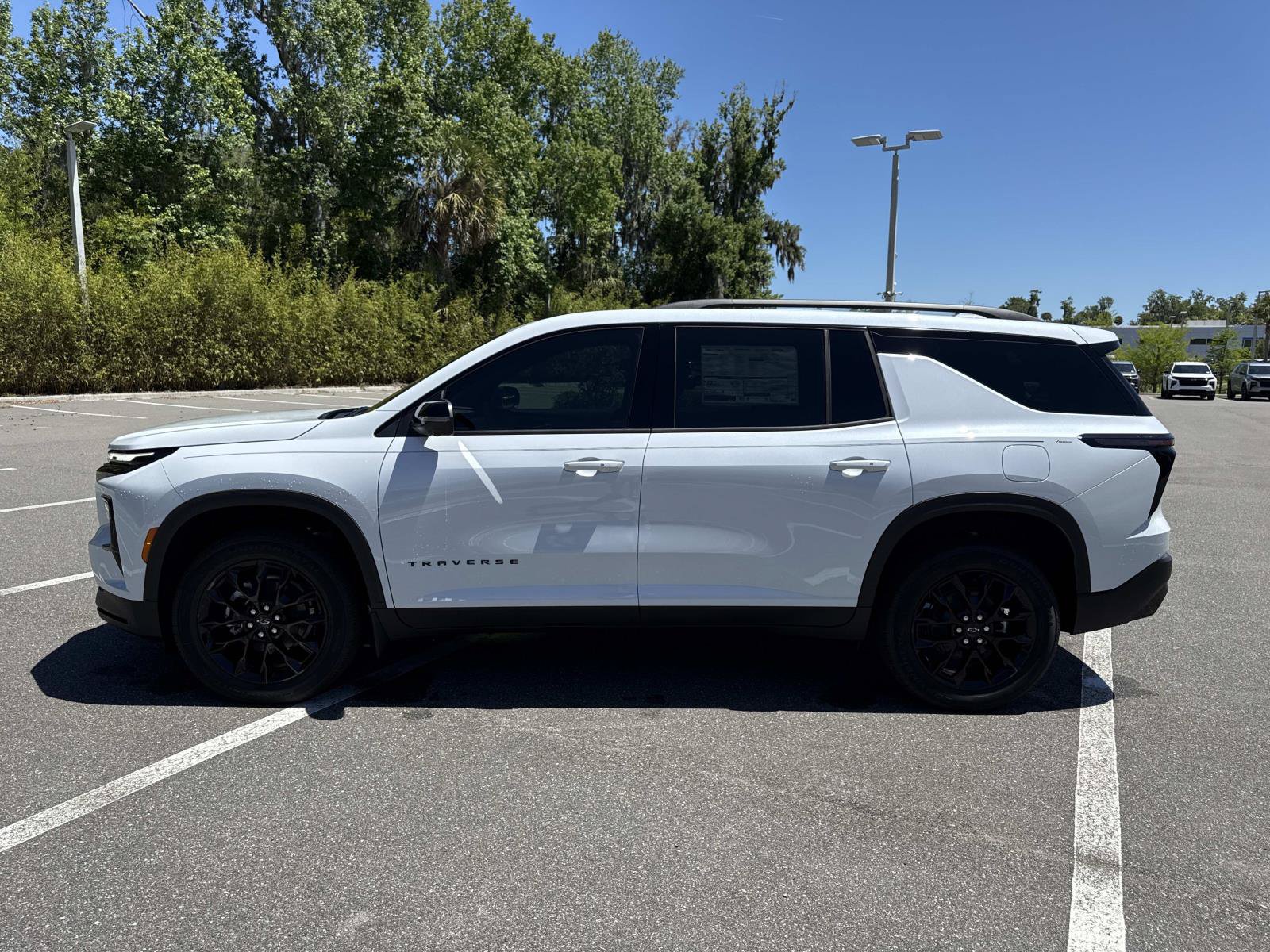 New 2026 Chevrolet Traverse LT w/ Midnight/Sport Edition FWD image 6