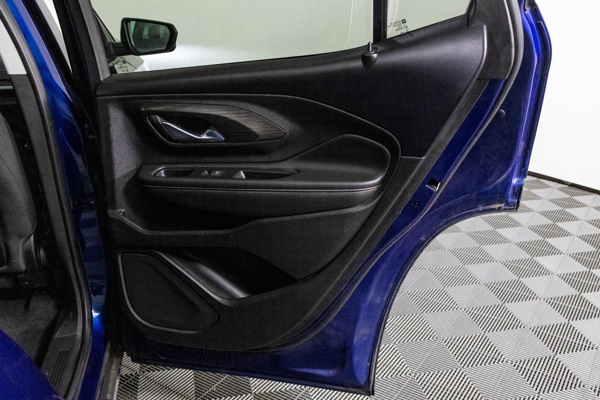 Certified 2022 GMC Terrain SLE w/ Driver Convenience Package image 39