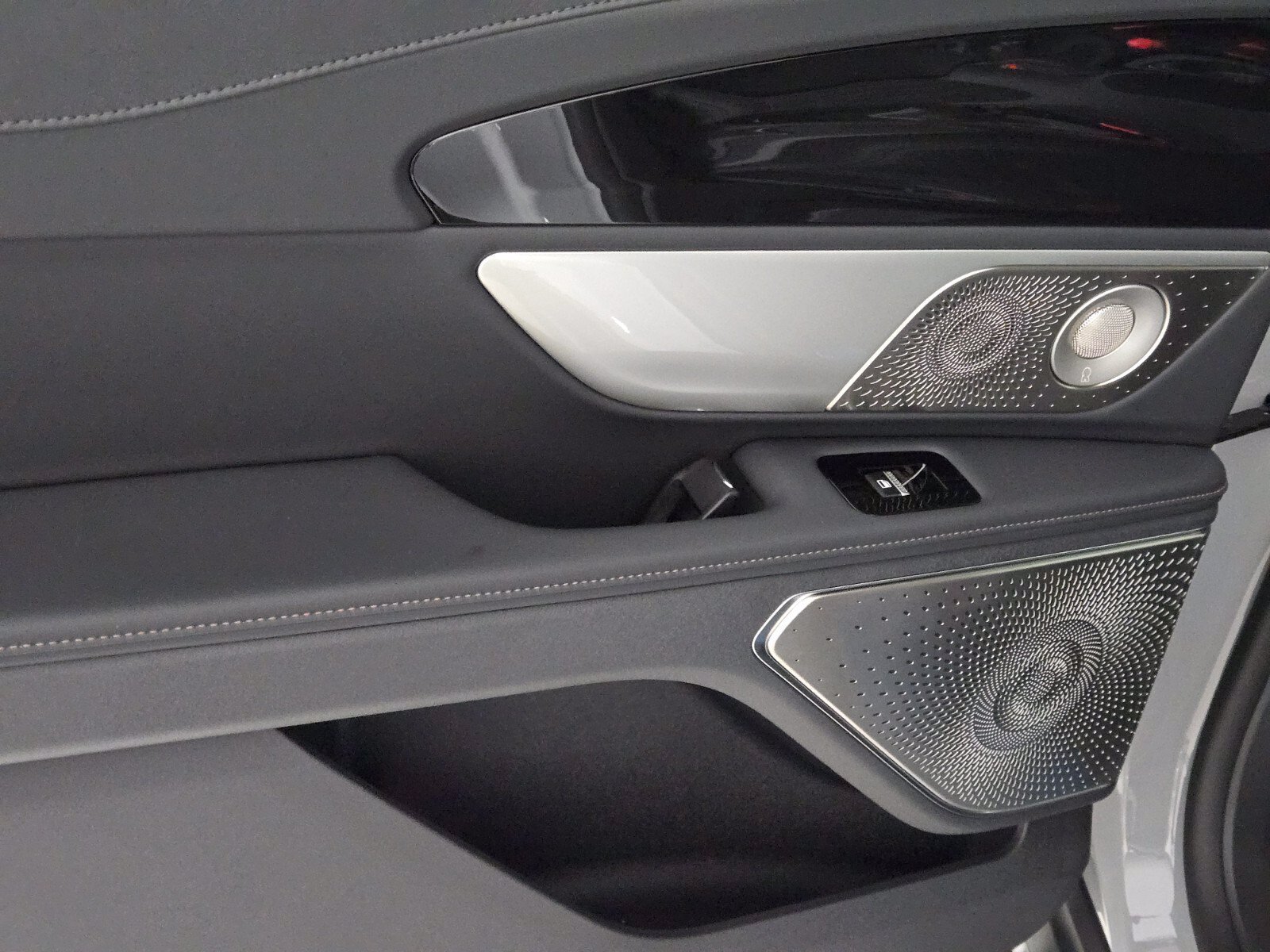 New 2026 Lincoln Nautilus Reserve AWD/4WD image 23