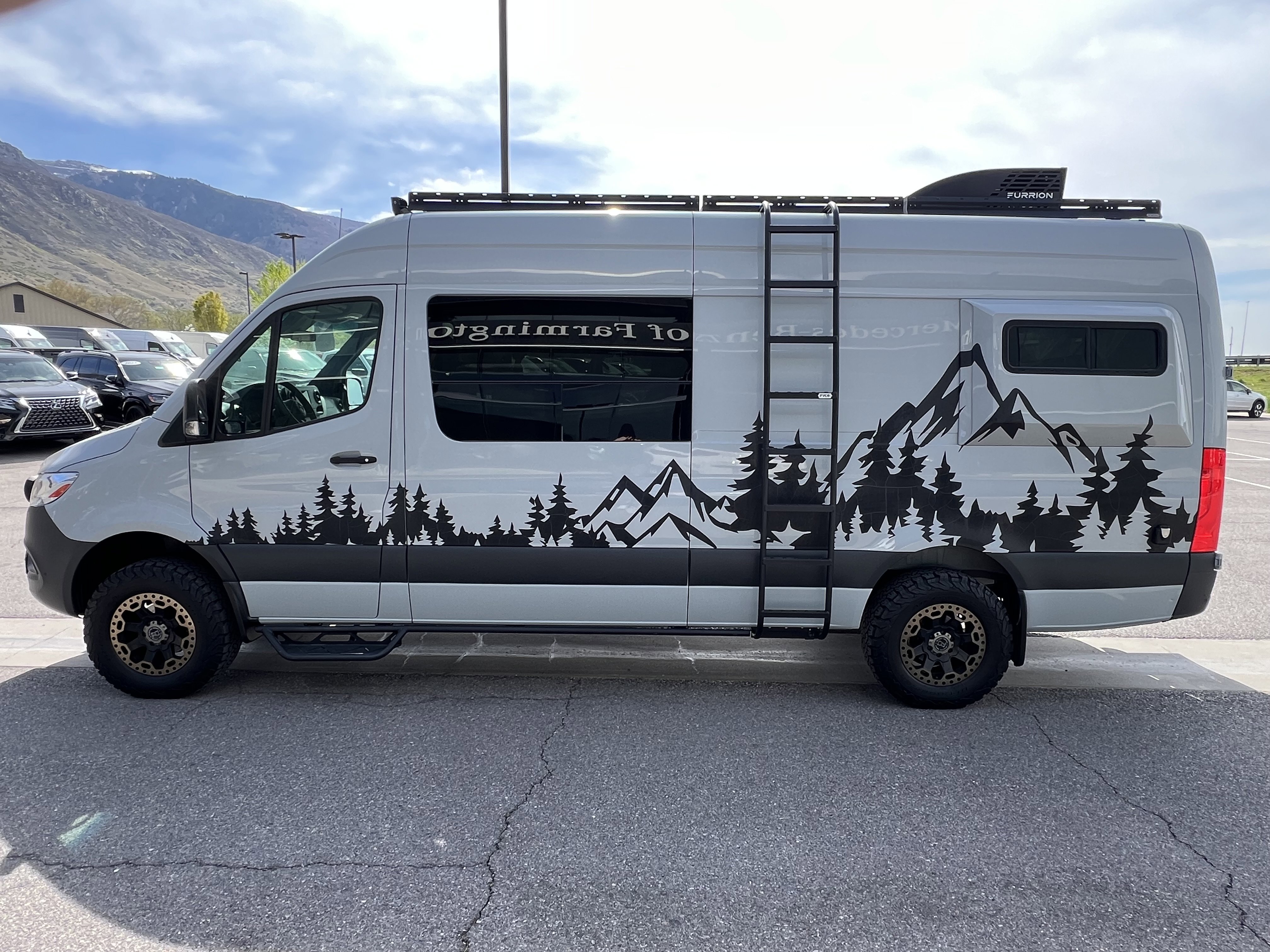 Used 2022 Mercedes-Benz Sprinter 2500 image 9