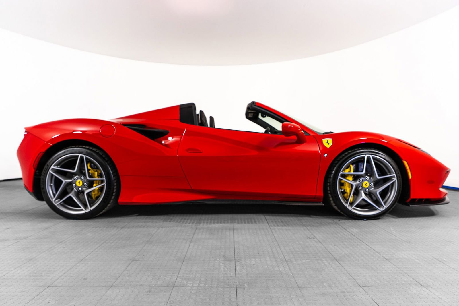 Certified 2021 Ferrari F8 Tributo Base image 11