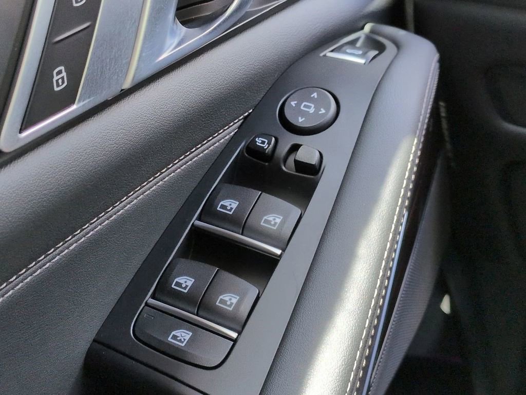 New 2026 BMW X5 xDrive40i w/ M Sport Package AWD/4WD image 25