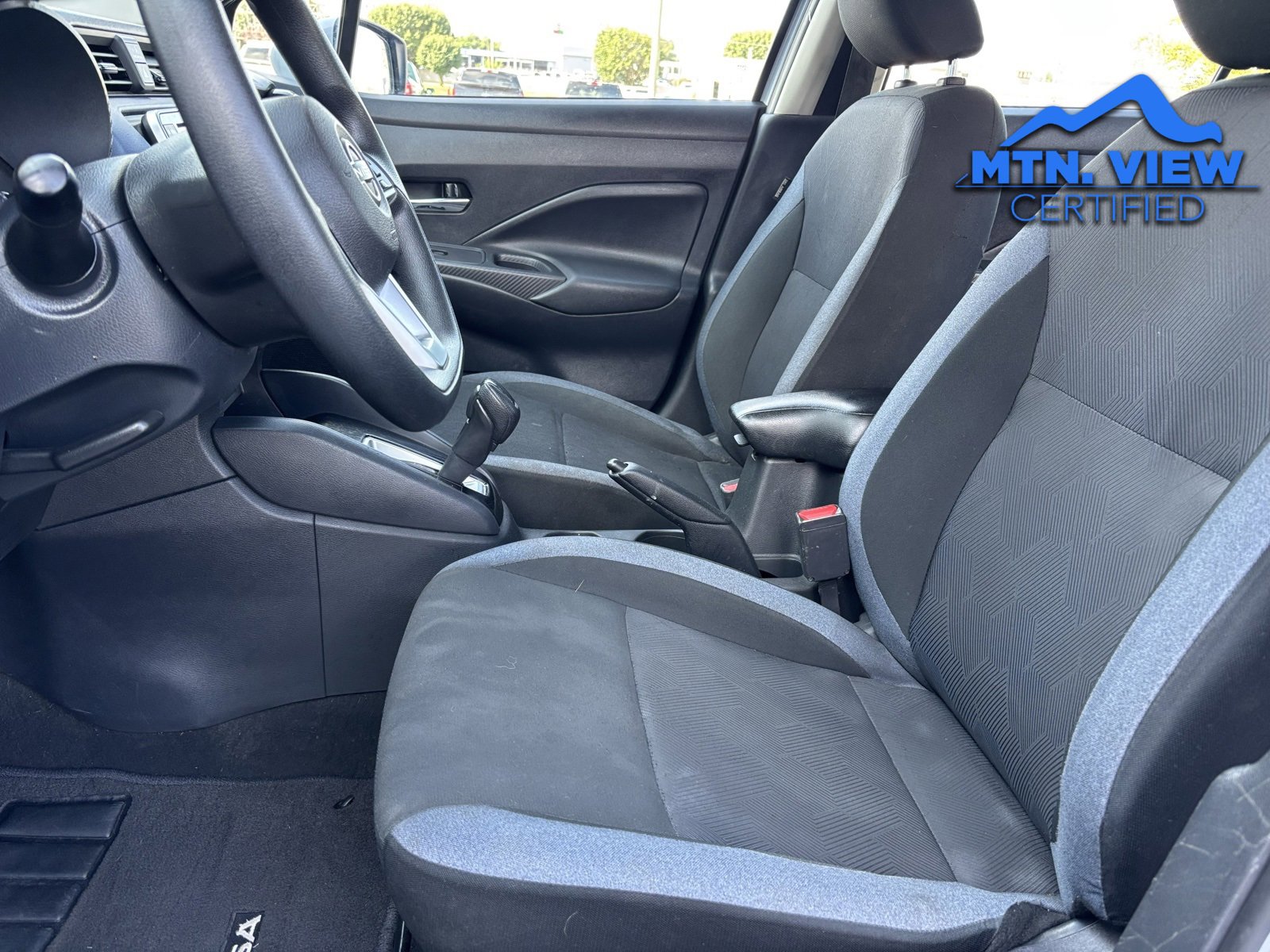 Used 2024 Nissan Versa SV w/ Trunk Package image 17