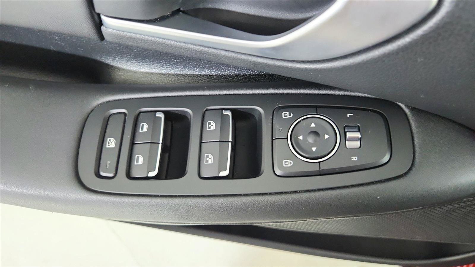 Used 2025 Hyundai Sonata SEL FWD image 10