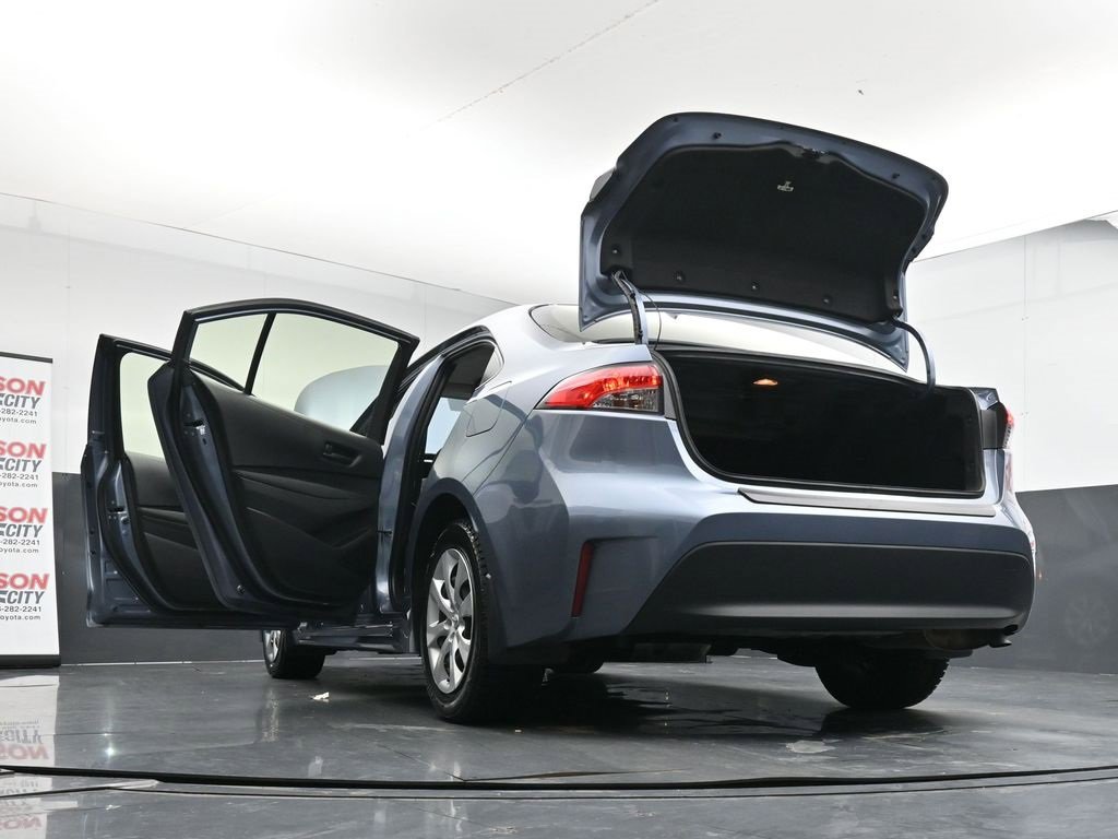 Used 2023 Toyota Corolla LE image 45