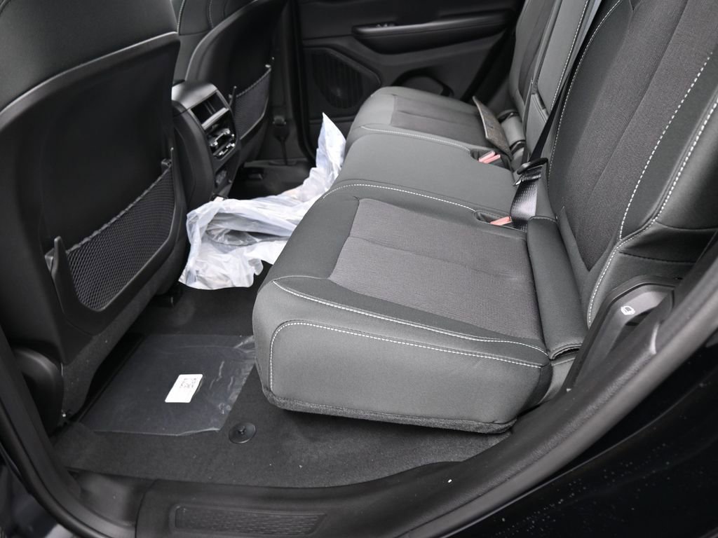 New 2026 Jeep Grand Cherokee Laredo X image 30