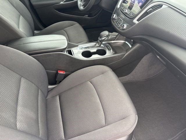 Used 2023 Chevrolet Malibu LT image 39