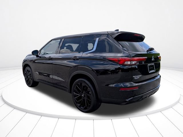 Used 2022 Mitsubishi Outlander SEL Black Edition FWD image 5