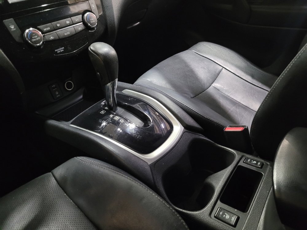 Used 2014 Nissan Rogue SL AWD/4WD image 26