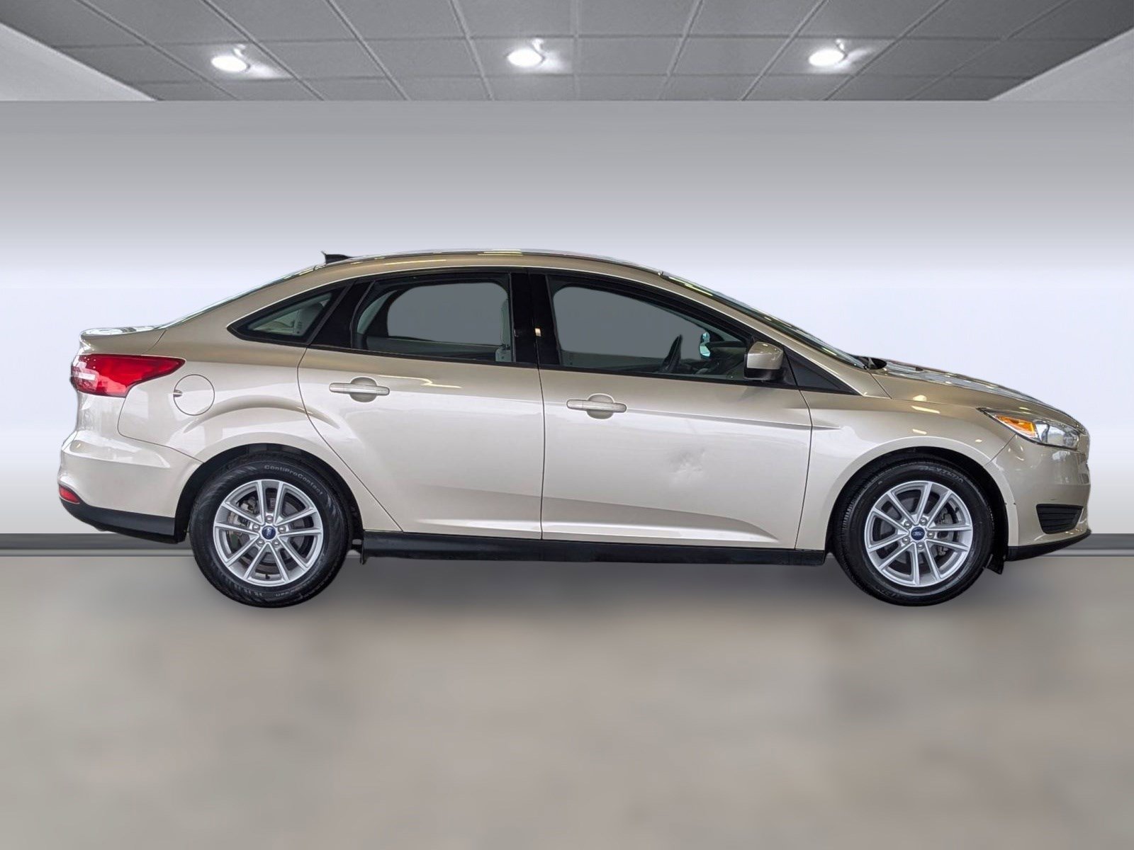 Certified 2018 Ford Focus SE image 7