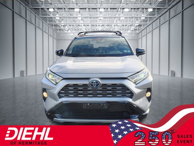 Used 2019 Toyota RAV4 XSE w/ Carpet Mat Package AWD/4WD image 3