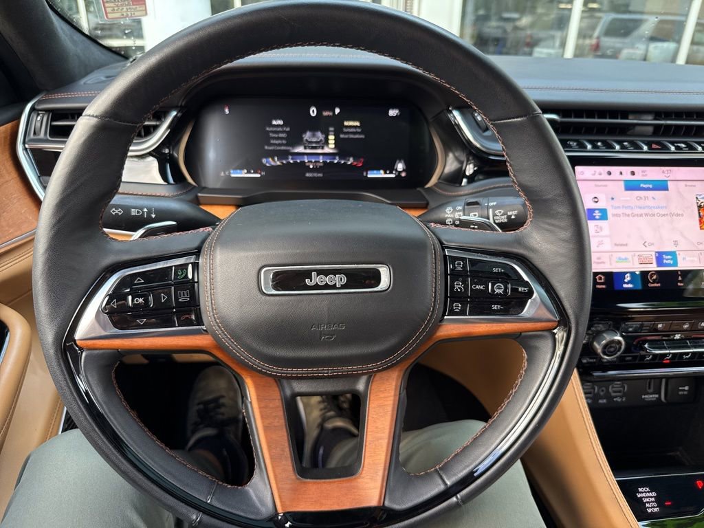 Used 2022 Jeep Grand Cherokee Summit image 29