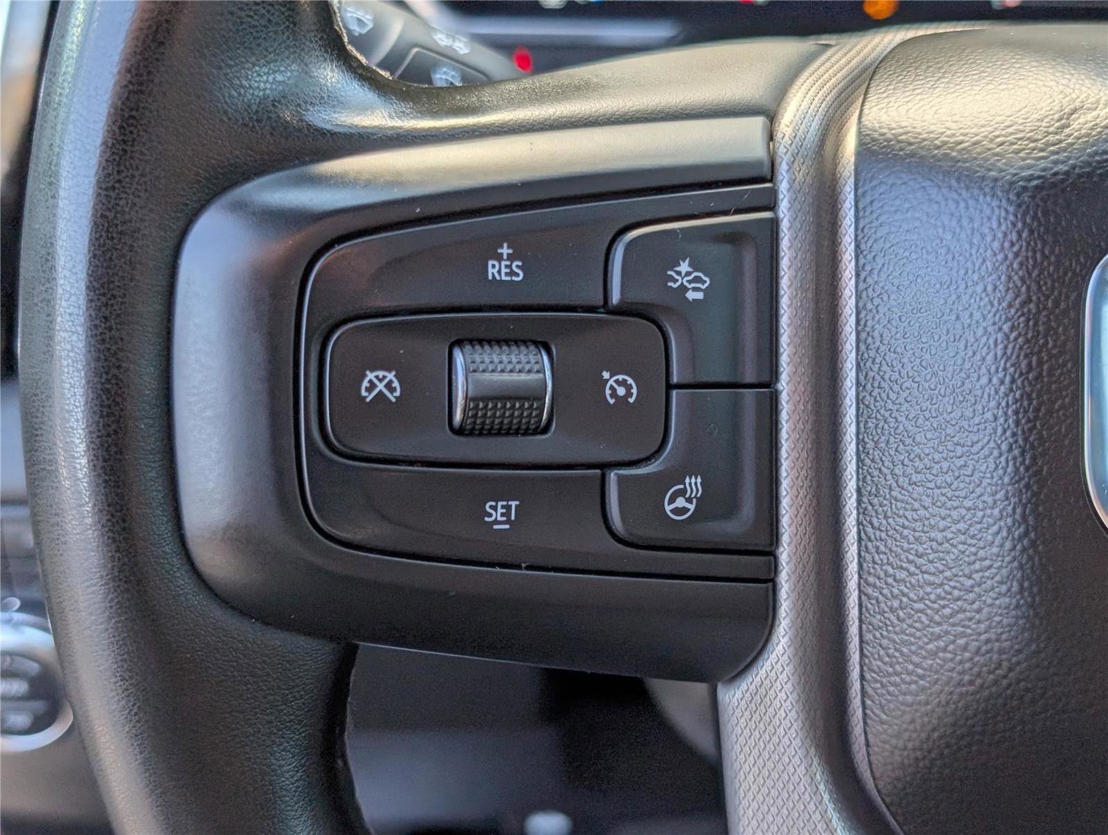 Used 2024 GMC Sierra 3500 Denali w/ Technology Package image 26