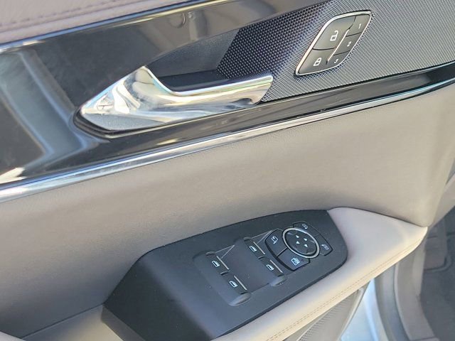 Certified 2023 Lincoln Nautilus FWD w/ Premium Package image 21