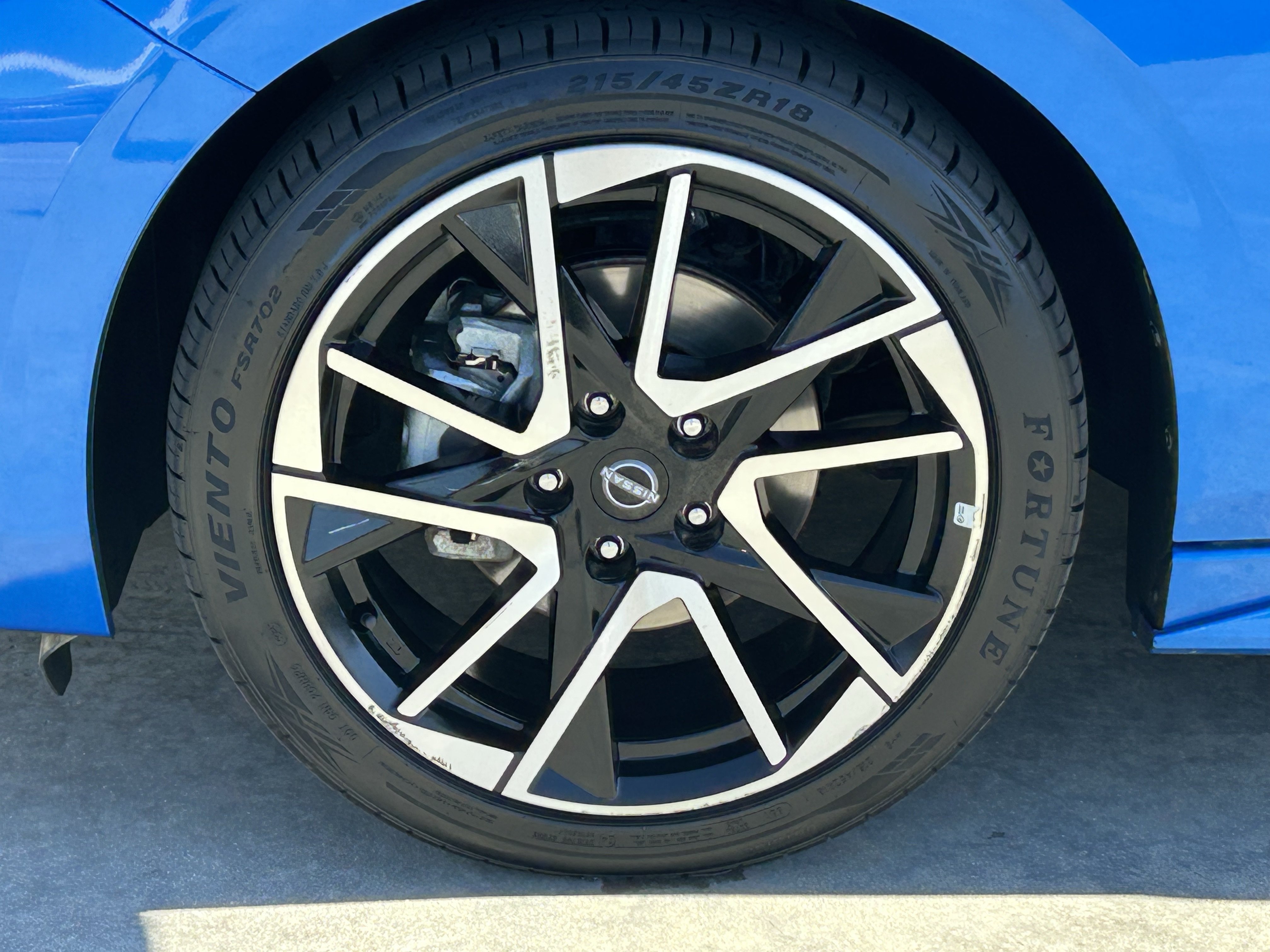 Used 2025 Nissan Sentra SR FWD image 8