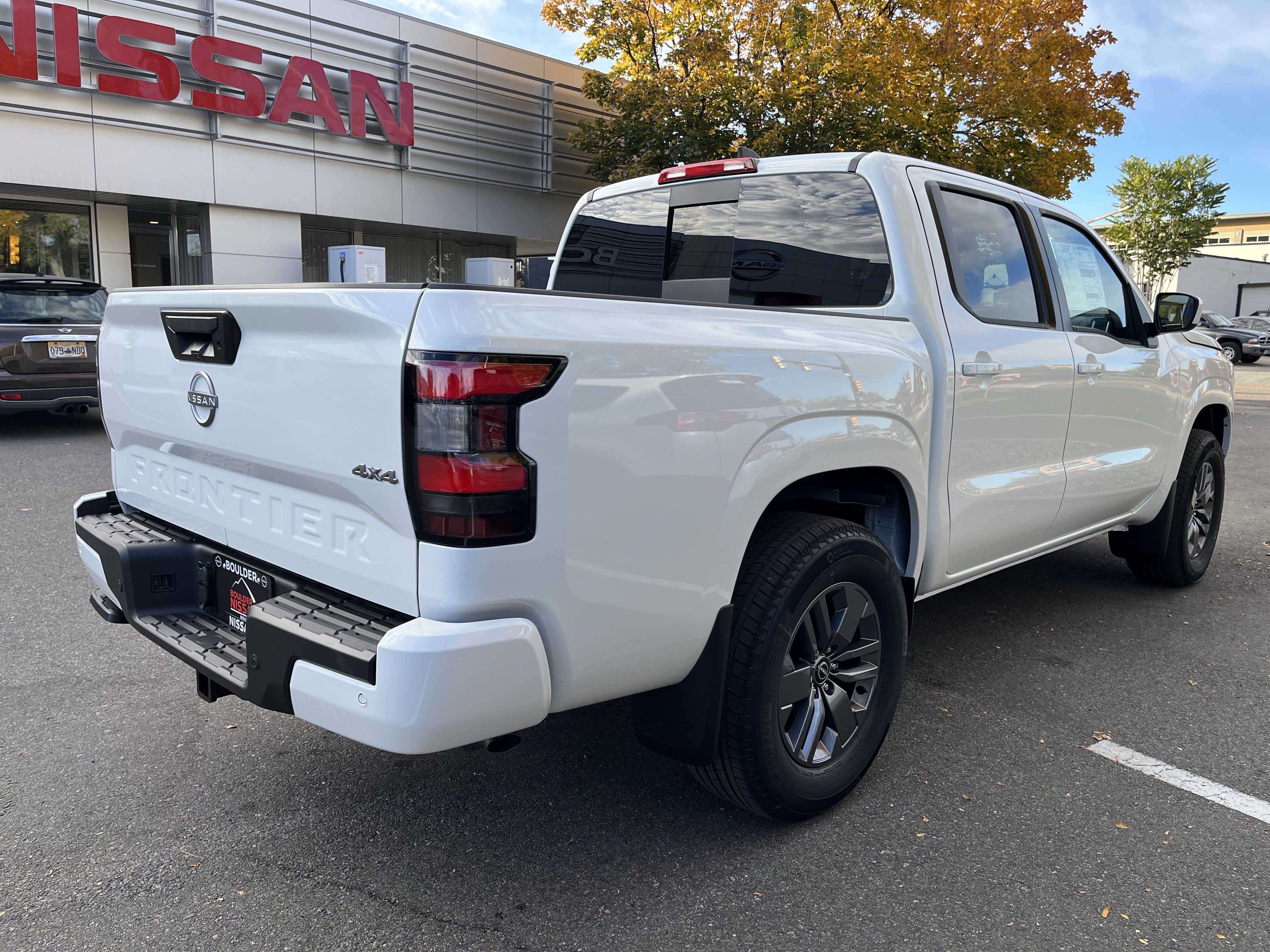 New 2026 Nissan Frontier SV image 7