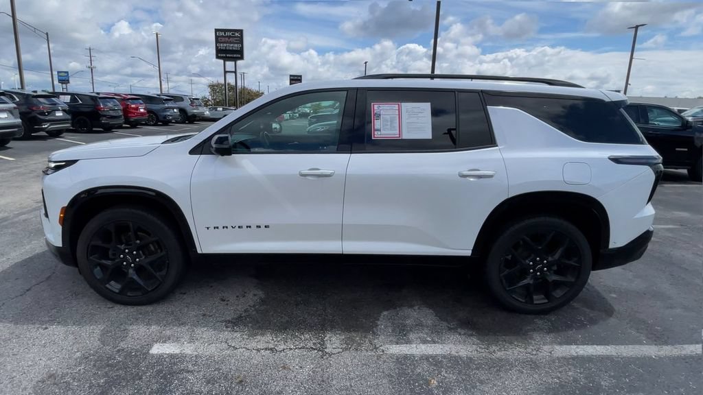 Used 2024 Chevrolet Traverse RS AWD/4WD image 7