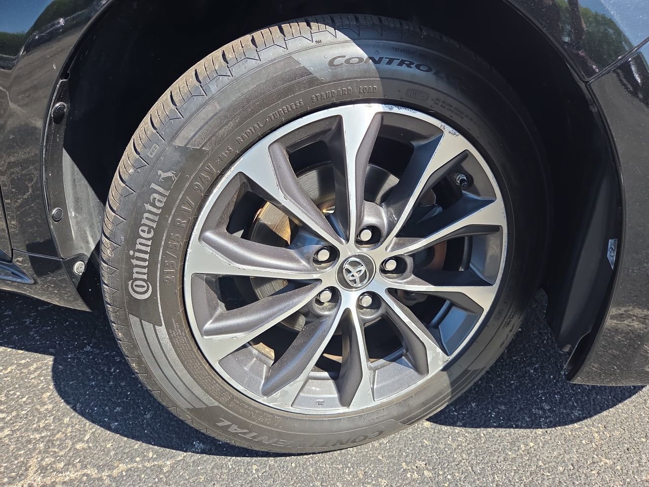 Used 2018 Toyota Avalon XLE FWD image 12