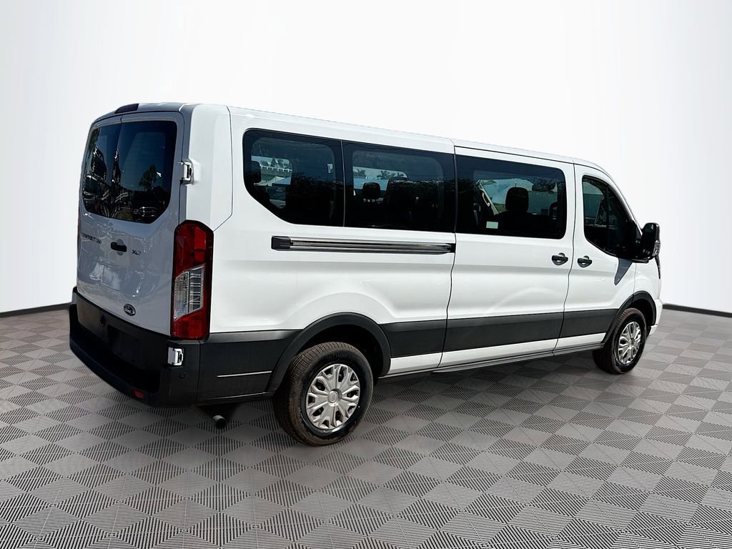 Used 2023 Ford Transit 350 XLT image 6