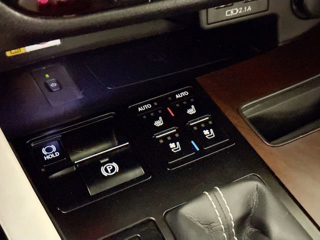 Used 2022 Lexus RX 450h AWD w/ Premium Package image 9