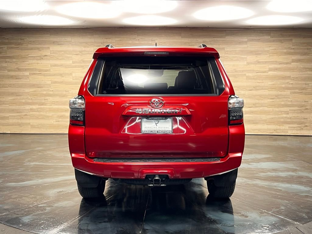 Used 2021 Toyota 4Runner SR5 Premium w/ Moonroof Package AWD/4WD image 12