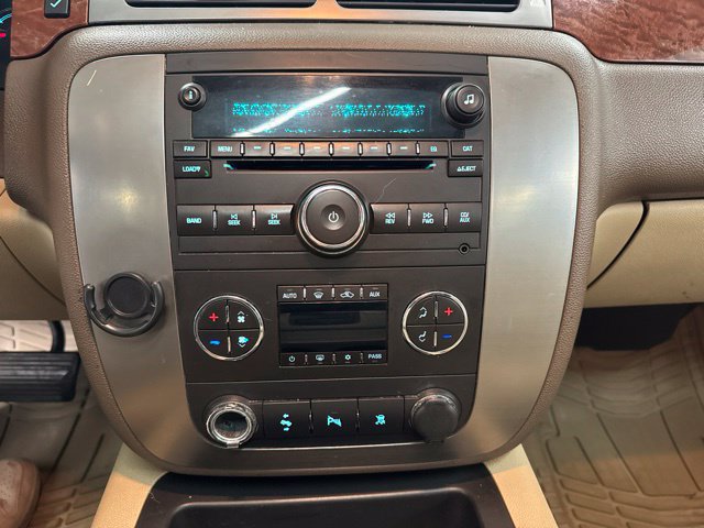 Used 2007 GMC Yukon SLT w/ SLT Preferred Equipment Group AWD/4WD image 40