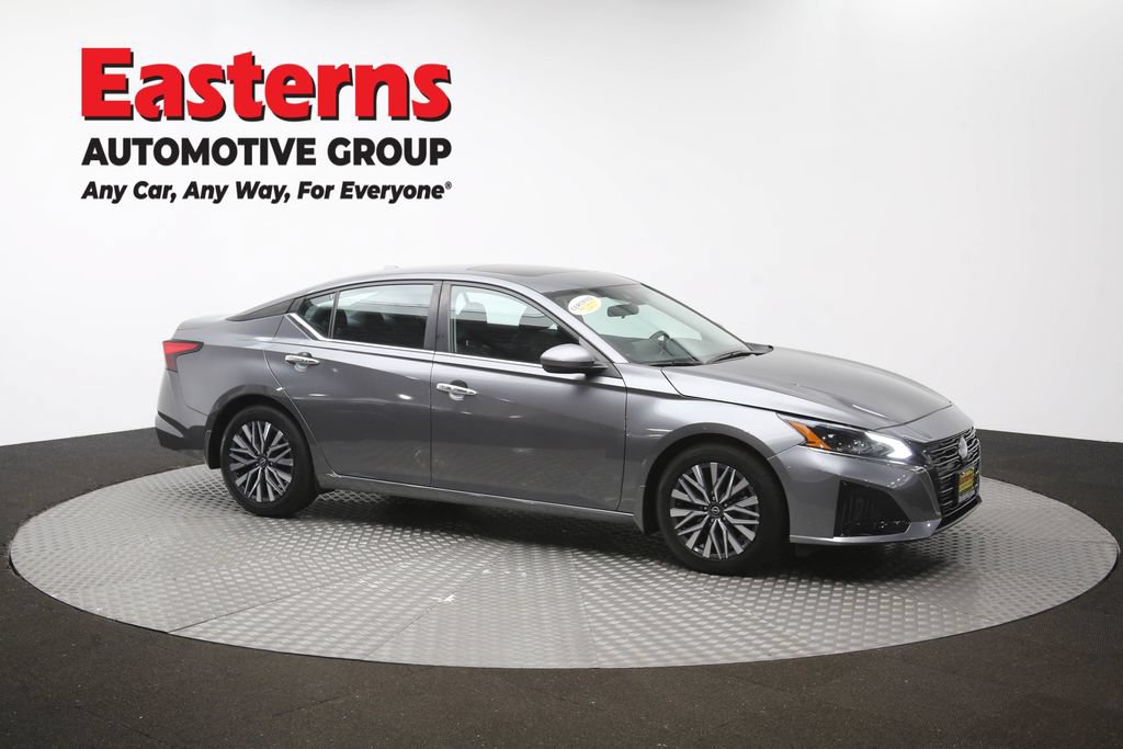 Used 2023 Nissan Altima 2.5 SV w/ SV Premium Package FWD image 47
