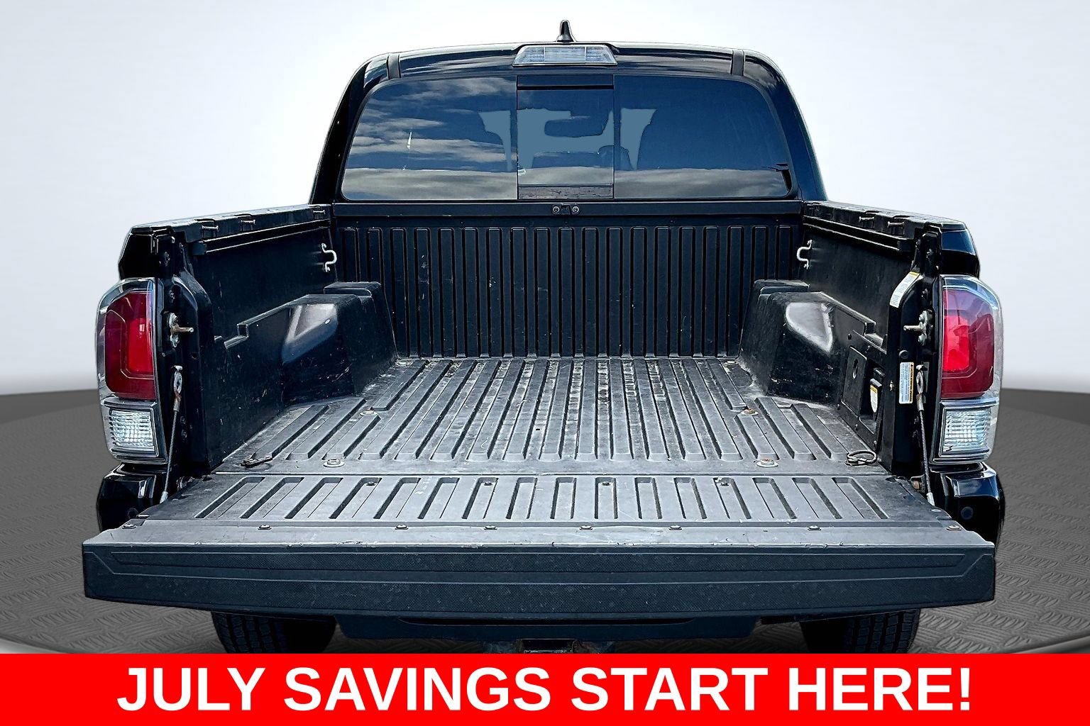 Used 2020 Toyota Tacoma TRD Off-Road w/ Technology Package AWD/4WD image 7