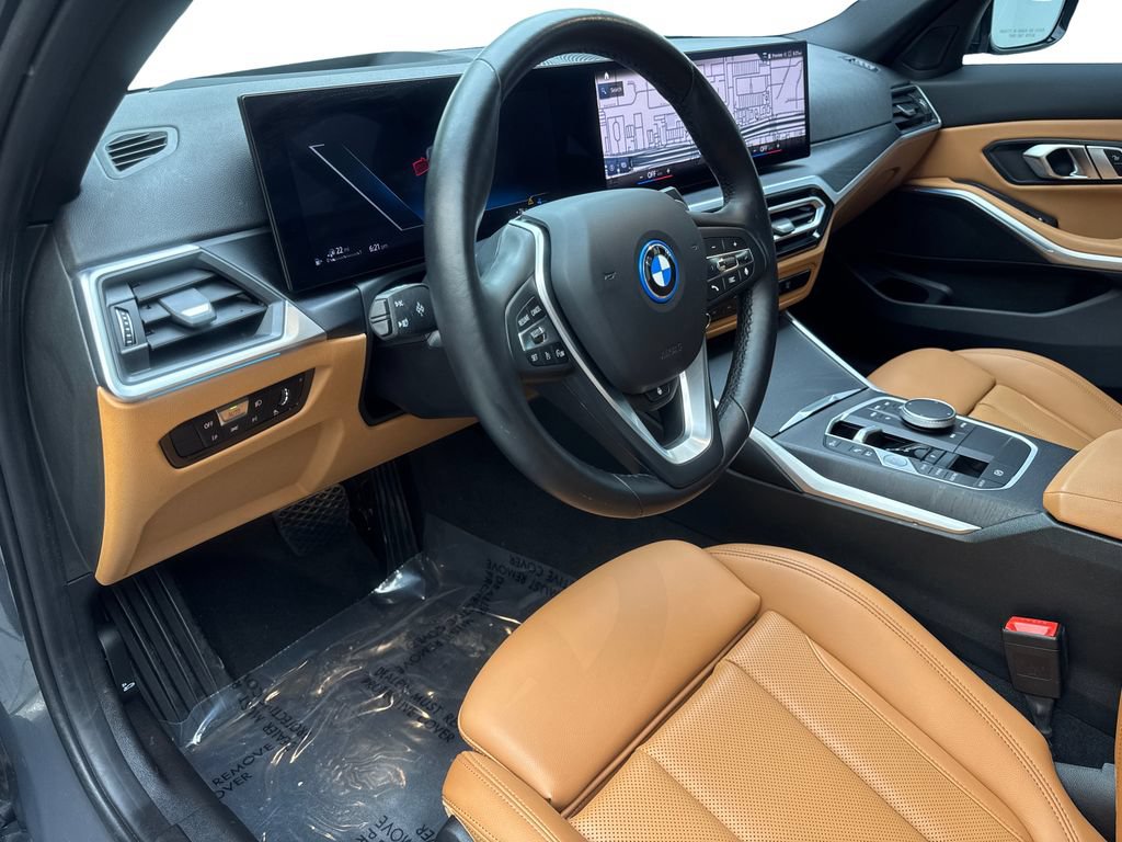 Used 2023 BMW 330e xDrive w/ Premium Package AWD/4WD image 51