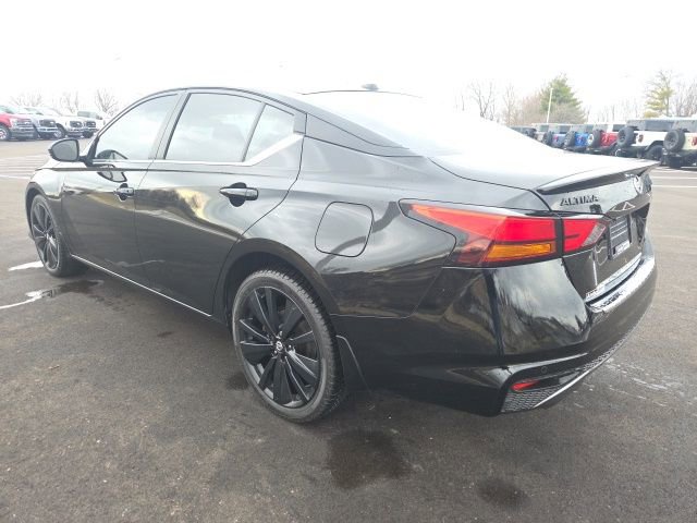 Used 2022 Nissan Altima 2.5 SR w/ Midnight Edition Package image 11