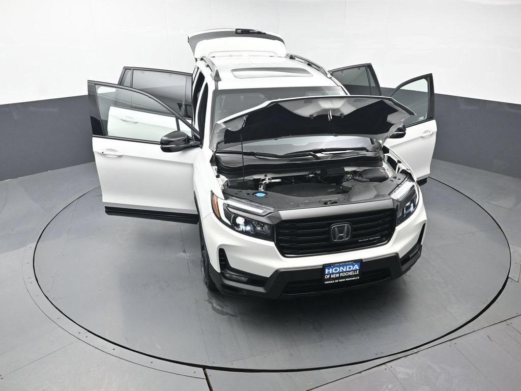 Certified 2024 Honda Passport Black Edition image 53