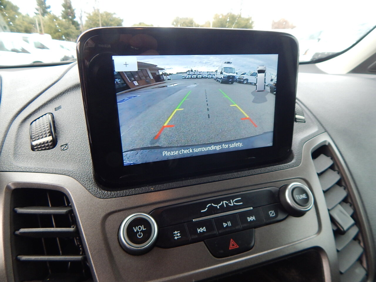 Used 2022 Ford Transit Connect XL image 26