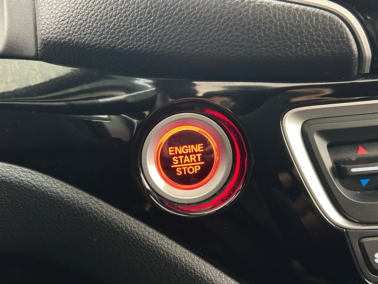 Used 2022 Honda Ridgeline Black Edition image 15