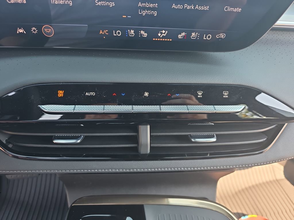 New 2026 Buick Enclave Avenir w/ Super Cruise Package image 22