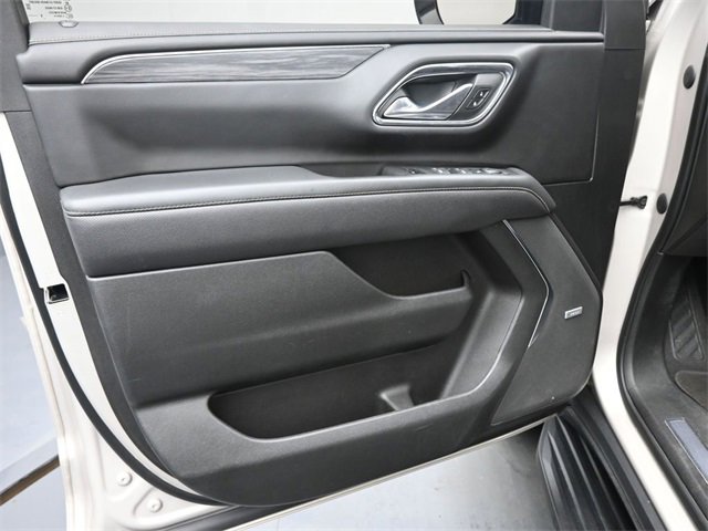 Used 2023 GMC Yukon XL SLT image 12