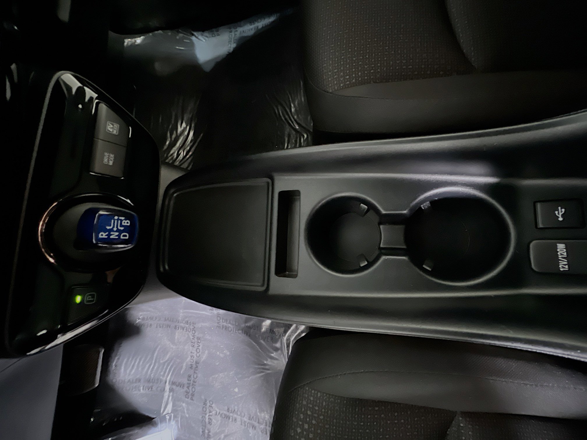 Used 2022 Toyota Prius LE image 24