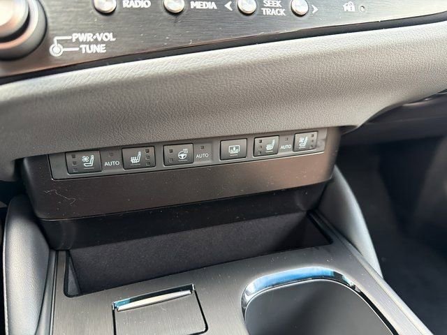 New 2025 Lexus ES 350 Luxury image 30