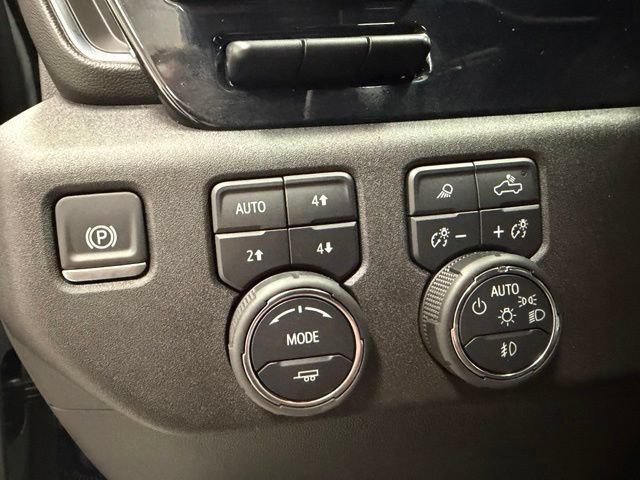 Certified 2024 Chevrolet Silverado 1500 High Country w/ High Country Premium Package AWD/4WD image 17