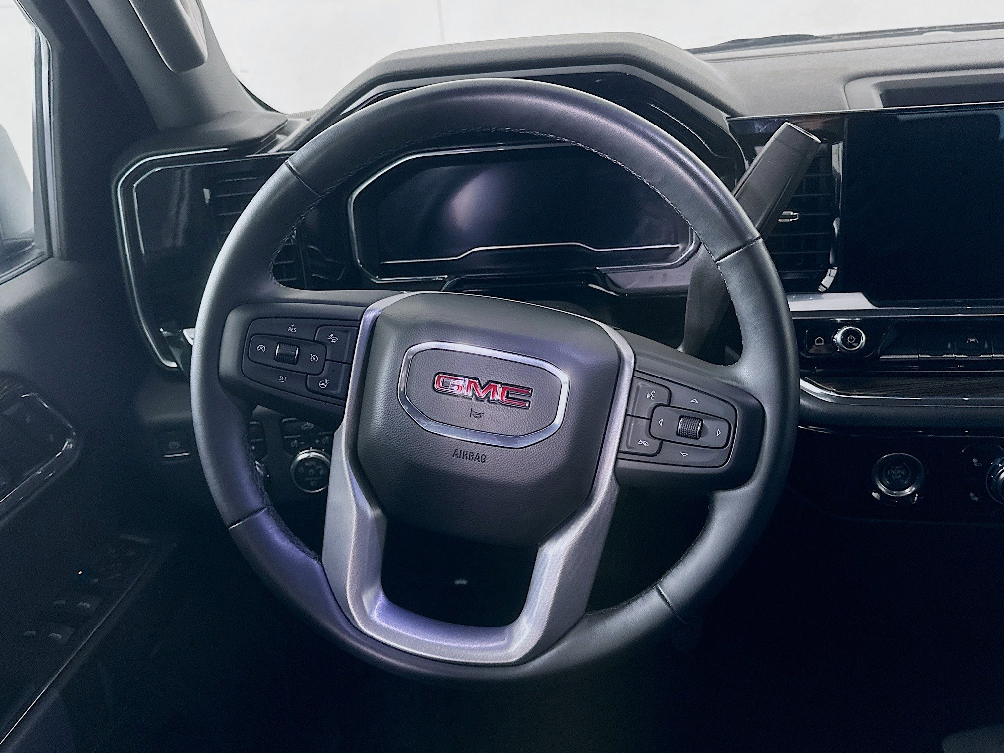 Used 2024 GMC Sierra 1500 Elevation image 17