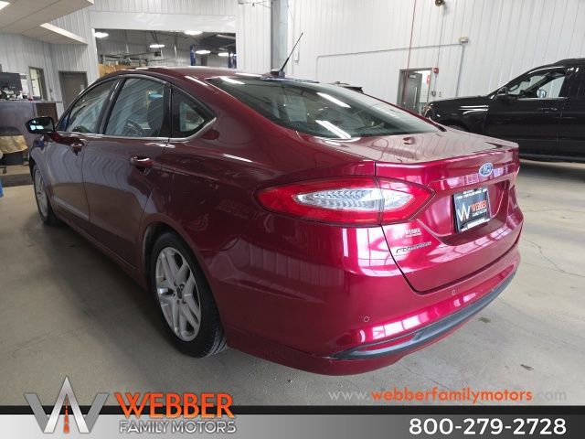 Used 2016 Ford Fusion SE w/ SE Cold Weather Package image 11