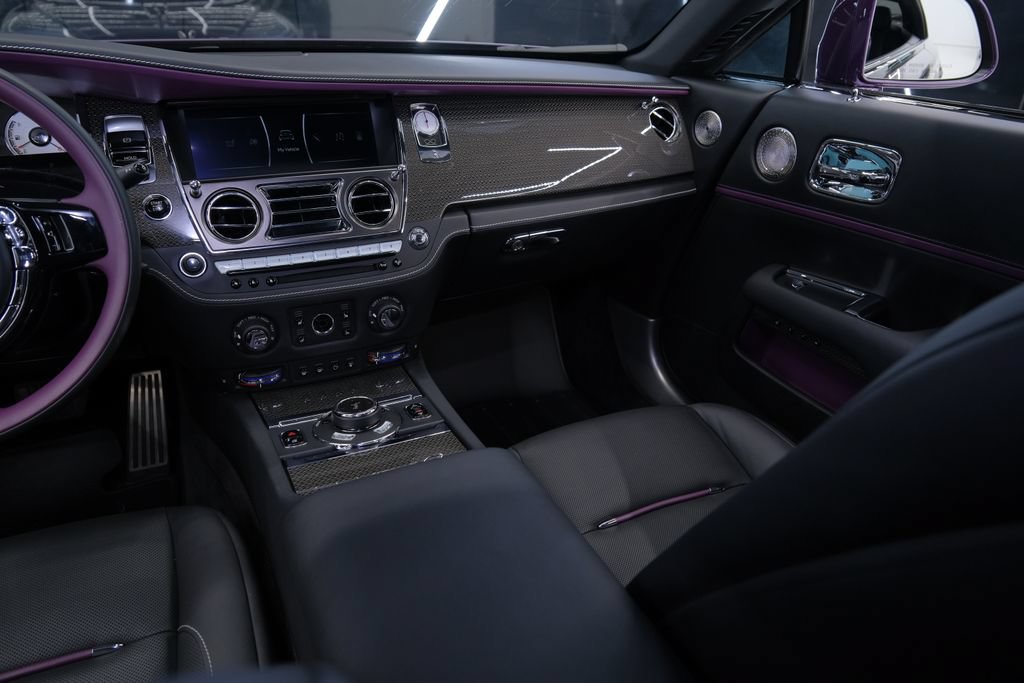 Used 2020 Rolls-Royce Wraith RWD image 44