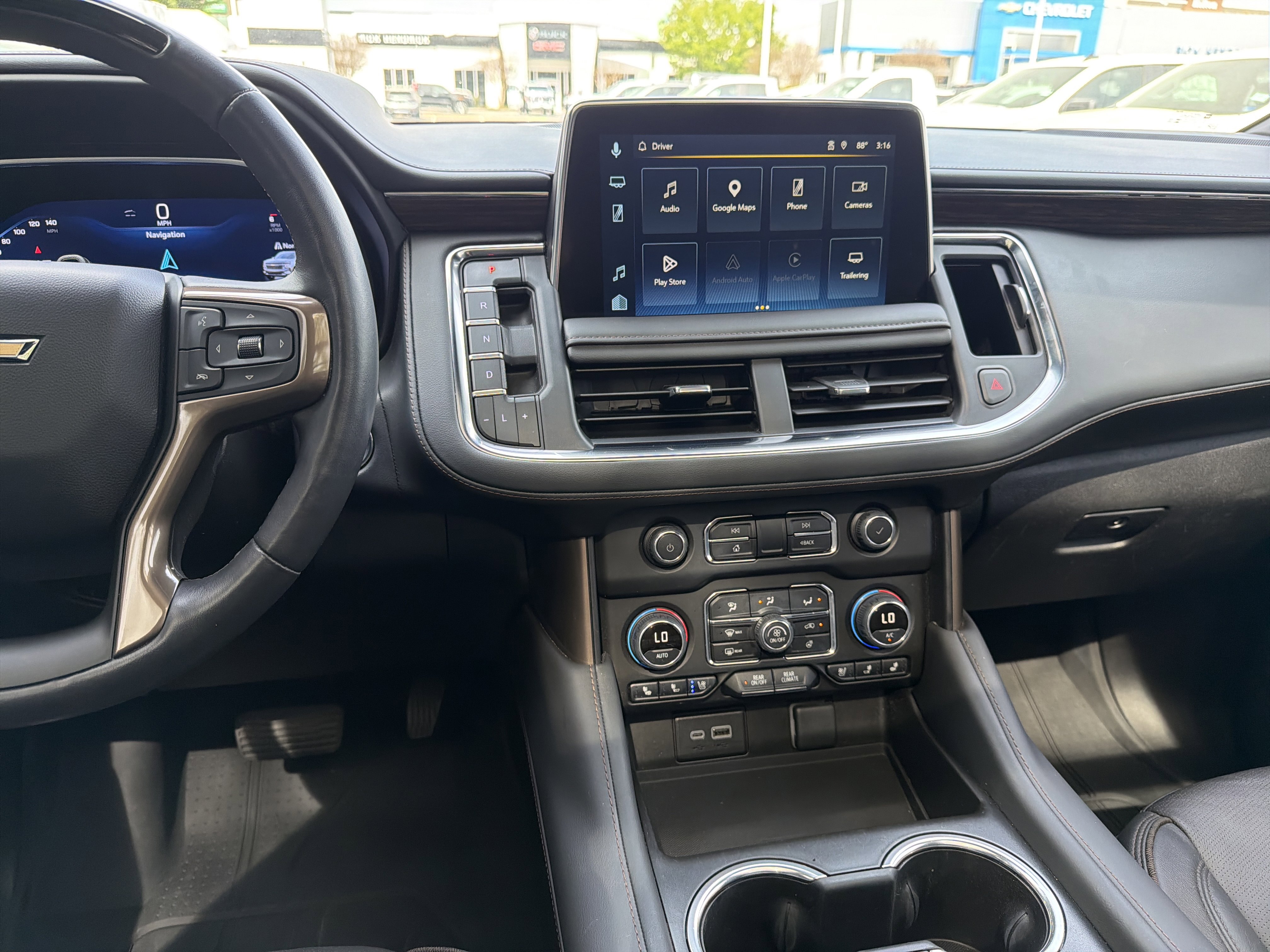 Used 2023 Chevrolet Tahoe High Country w/ Advanced Technology Package AWD/4WD image 31