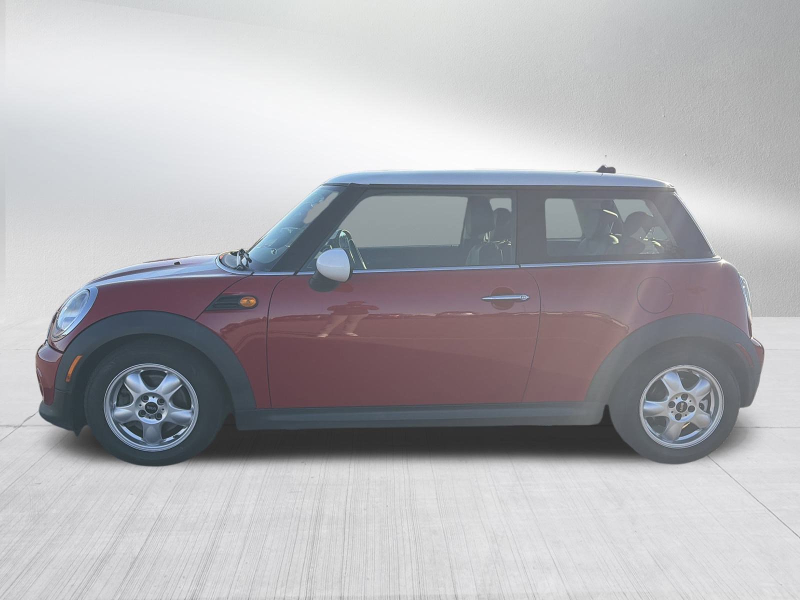 Used 2011 MINI Cooper Hardtop image 4