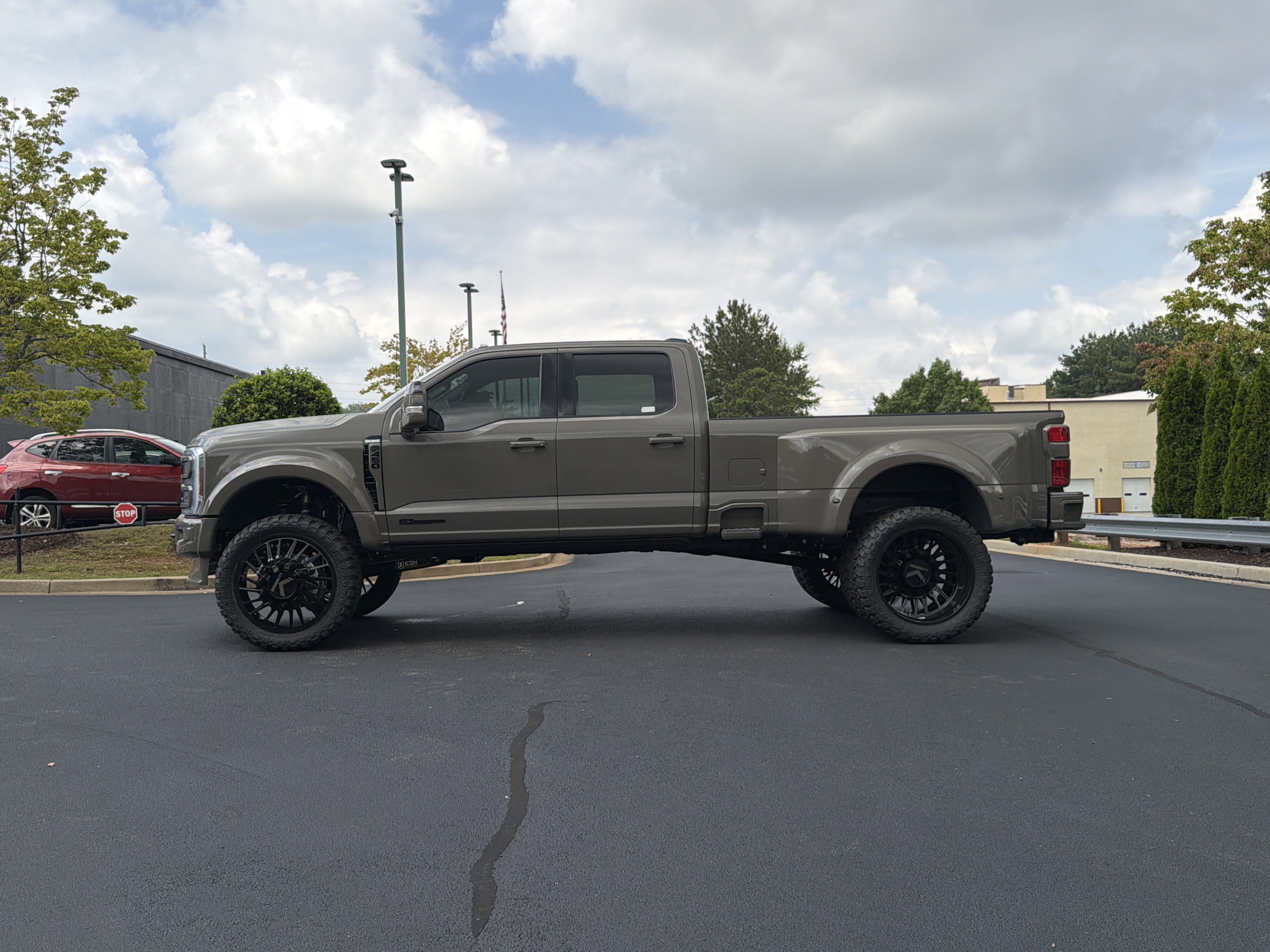 Used 2026 Ford F450 King Ranch w/ Chrome Package AWD/4WD image 12