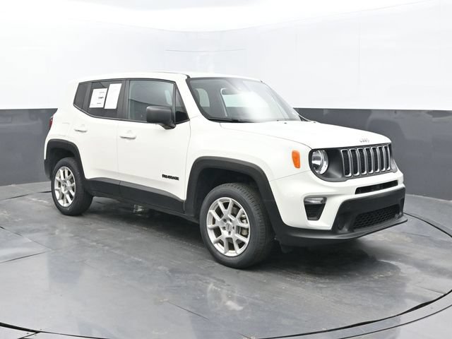 Used 2023 Jeep Renegade Latitude AWD/4WD image 9