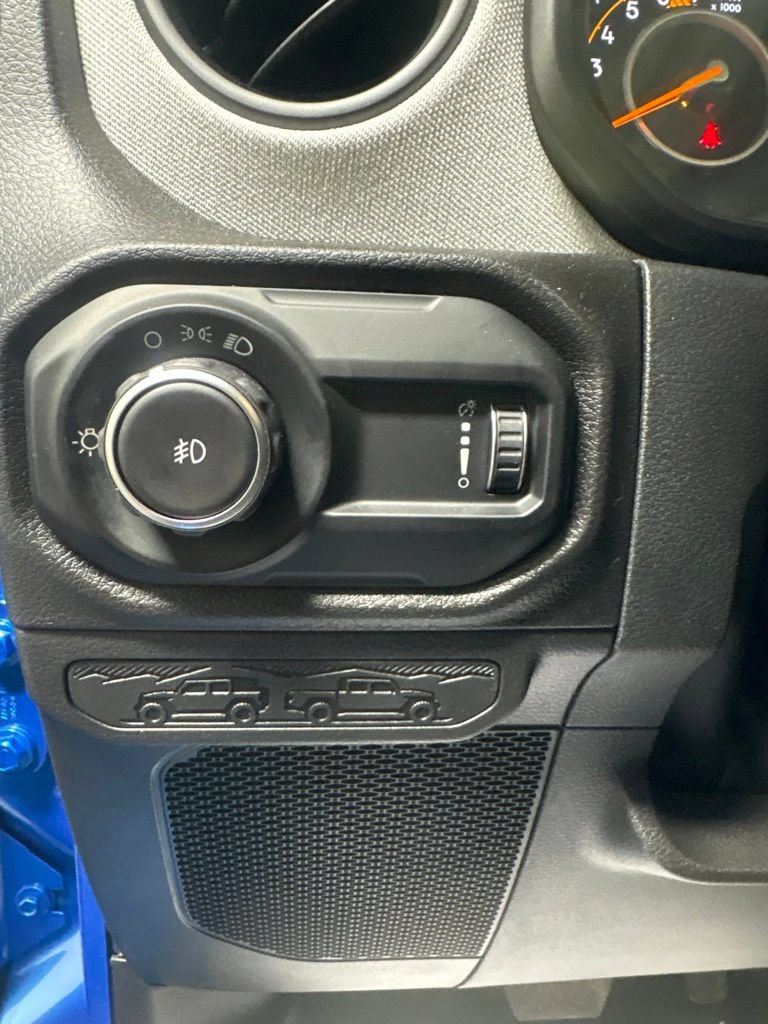 Used 2026 Jeep Wrangler Sport AWD/4WD image 25