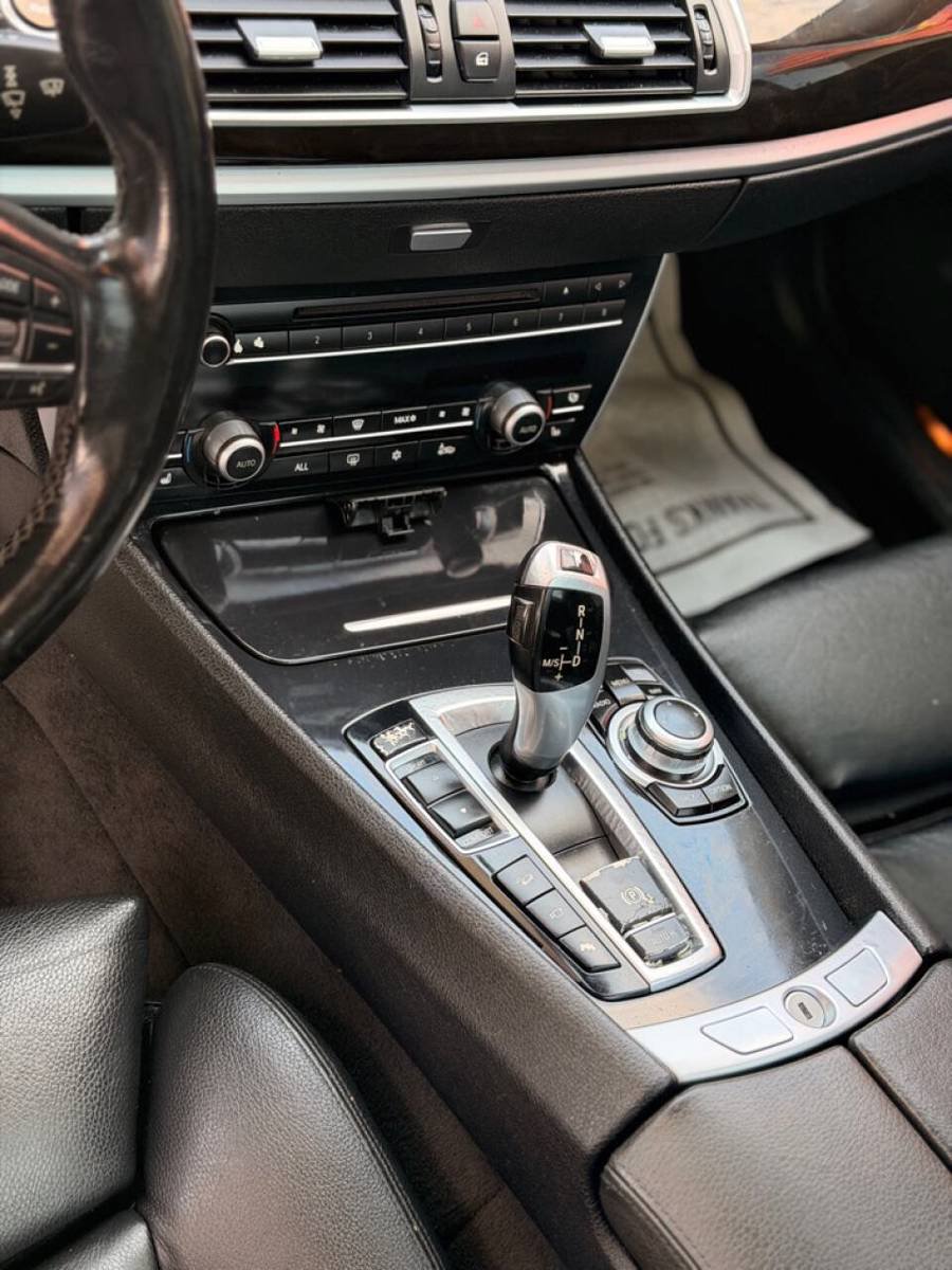 Used 2011 BMW 535i xDrive AWD/4WD image 16
