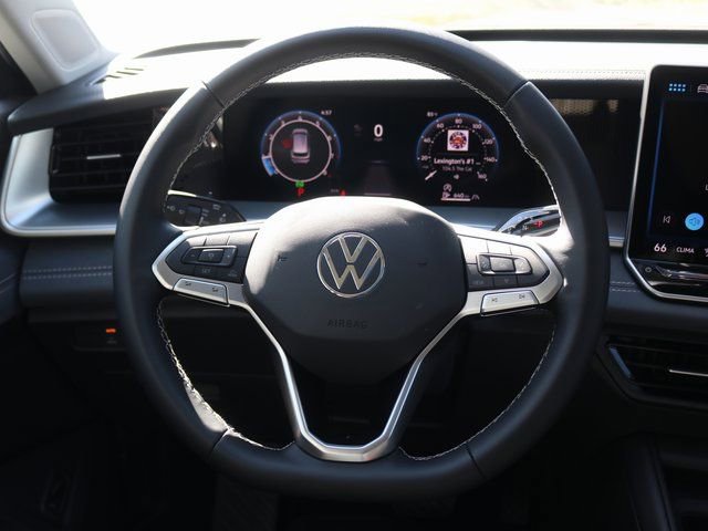 New 2026 Volkswagen Tiguan SE image 13